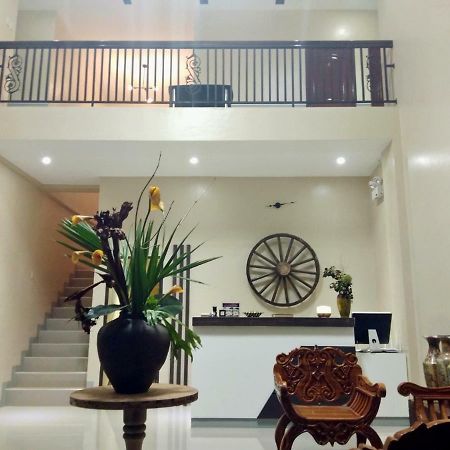 B&S Orchids Suites Hotel ディポログ エクステリア 写真