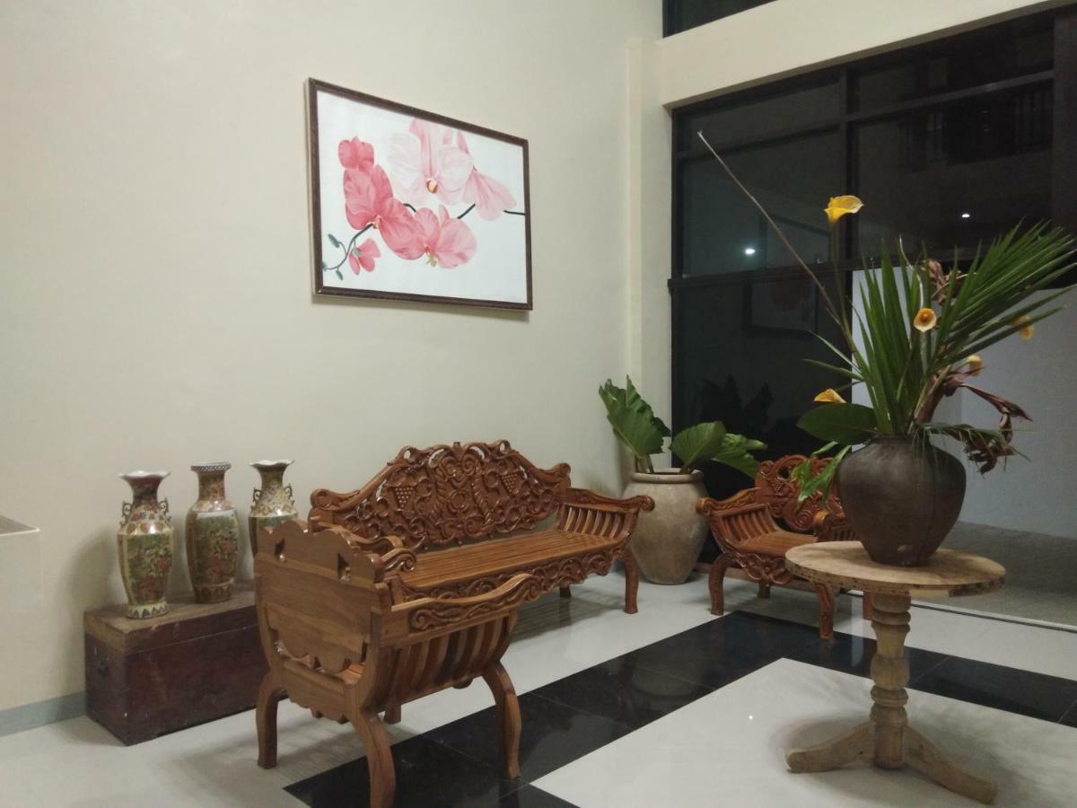 B&S Orchids Suites Hotel ディポログ エクステリア 写真